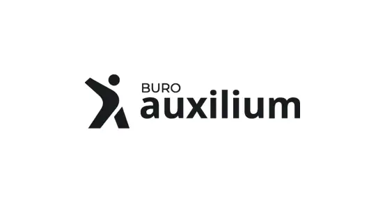 Logo, huisstijl en website voor Buro Auxilium, ontworpen door Studio Smaakt in Nijmegen. Een kleurrijke, toegankelijke identiteit die past bij de verbindende en maatschappelijke visie van Henk Keijman.